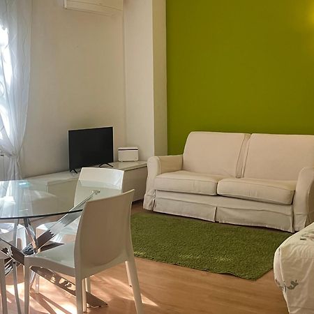 Centro Citta Train Station Apartment Bergamo Bagian luar foto