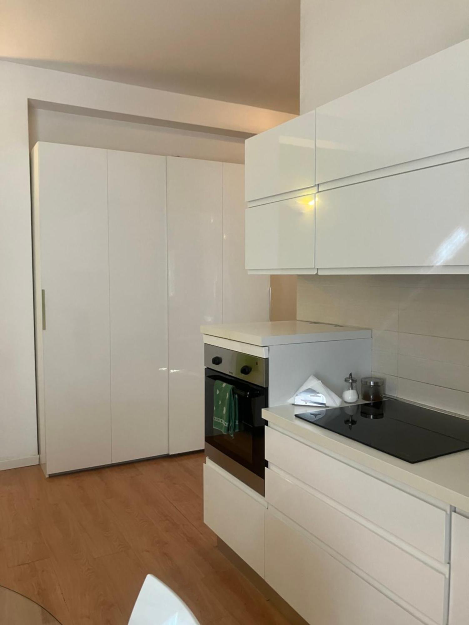 Centro Citta Train Station Apartment Bergamo Bagian luar foto