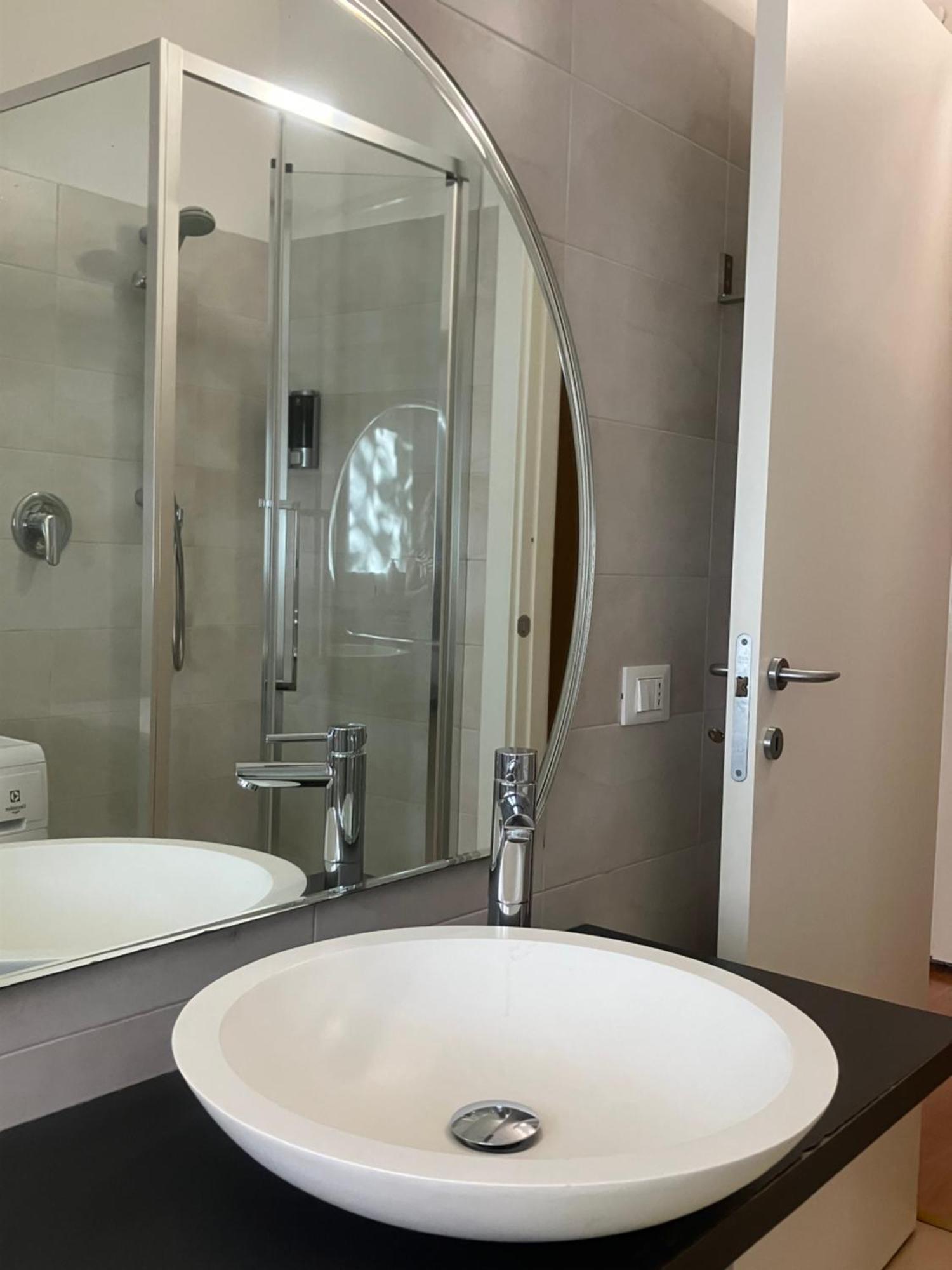 Centro Citta Train Station Apartment Bergamo Bagian luar foto
