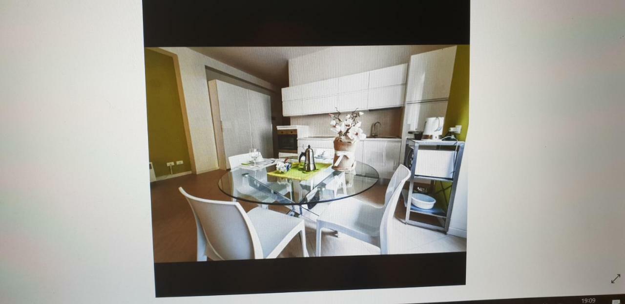 Centro Citta Train Station Apartment Bergamo Bagian luar foto